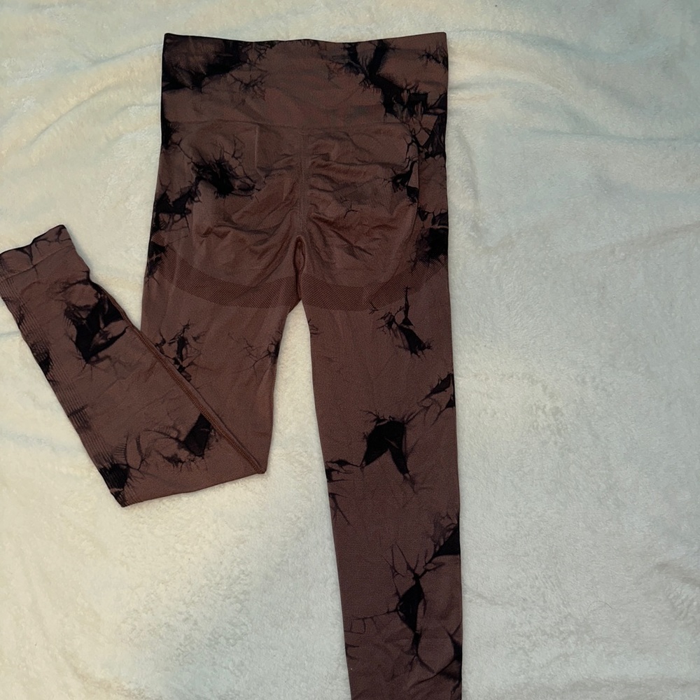 Scrunch butt leggings for the gym